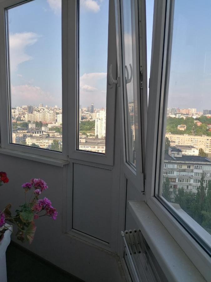 Уютная Студио Возле Жд Вокзала Киев Екстериор снимка